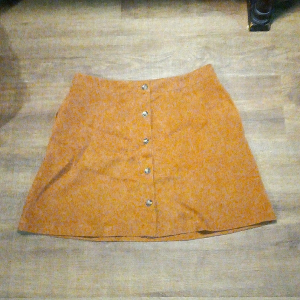 Brown mini skirt